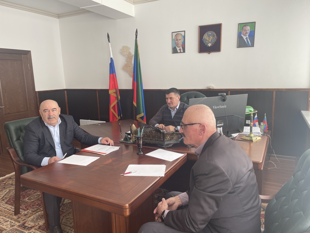 Представители комитета ветеринарии РД посетили Чародинский район